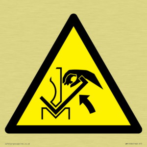 W031 Warning: Hand crushing between press brake and material